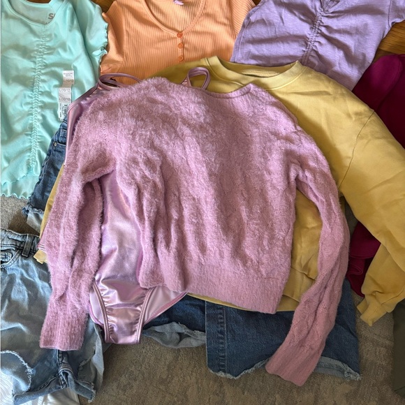 Girls 10-12 t-shirts pants shorts clothing lot - Picture 11 of 14